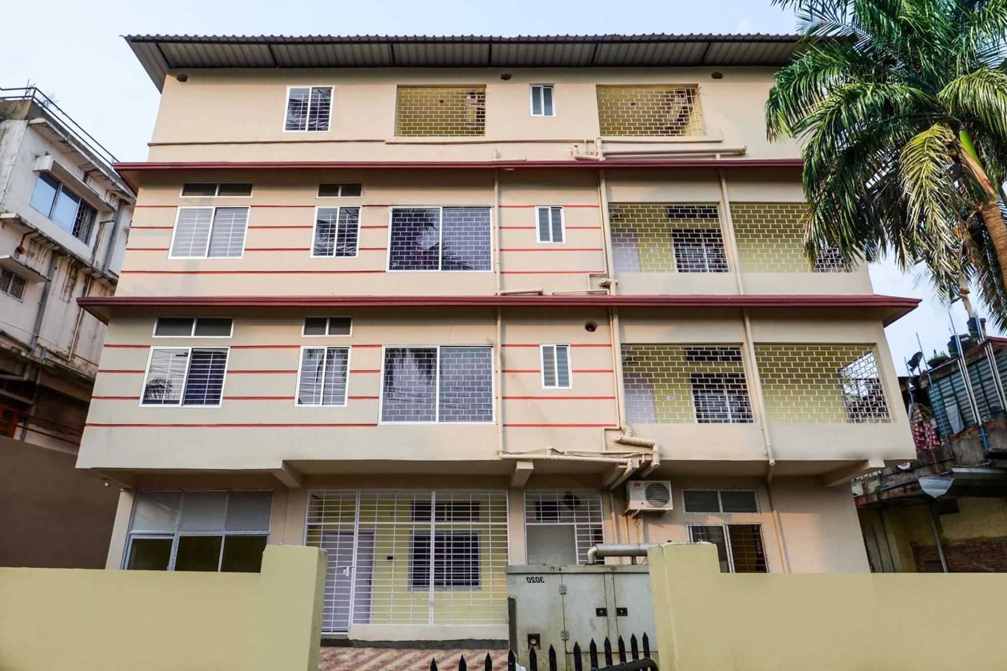 Hotel Vaccinated Staff- OYO Flagship 22365 Bimal Residency GS Road Dispur Exterior foto